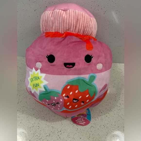 Squishmallows Chunks and Berrina - Flip-A-Mallows - Picture 5 of 6